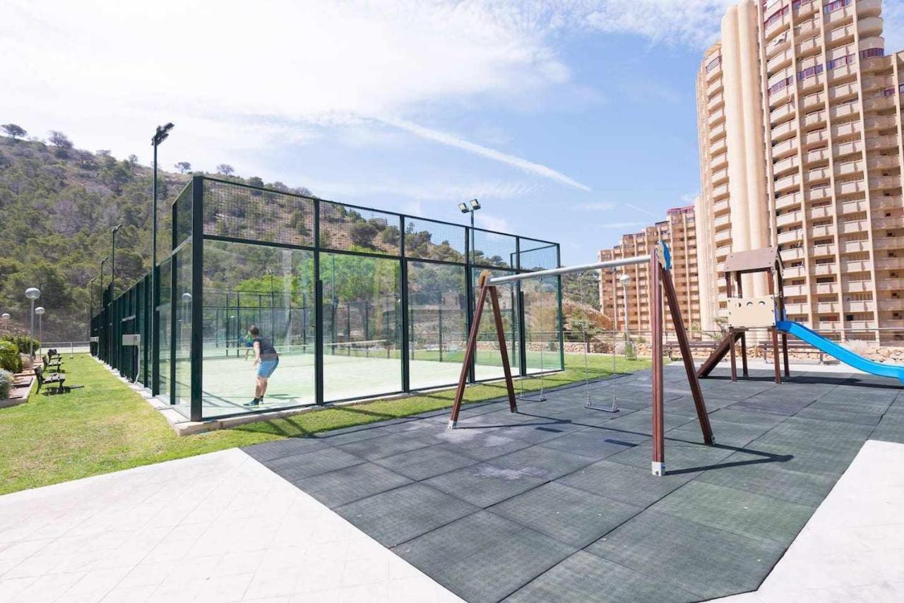 High Rise Apartment On The 39Th Floor With Private Terrace And Sea Views Benidorm Exterior photo